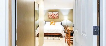 Perfect Getaway in Historic NewtonHighland (CDC Safe)