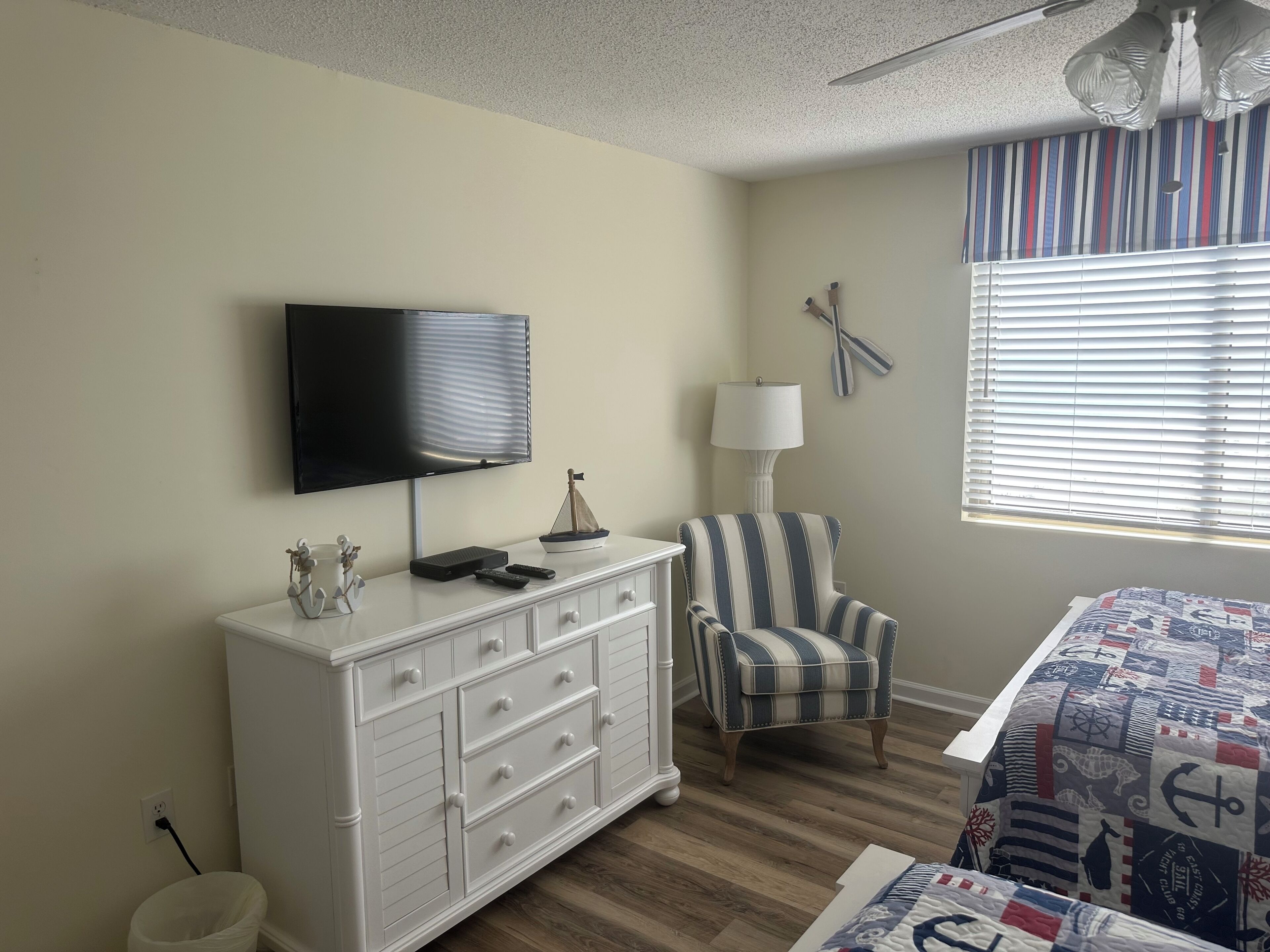 Brighton towers.Stay were the view is Beautiful.2 miles to Tanger Outlets!!