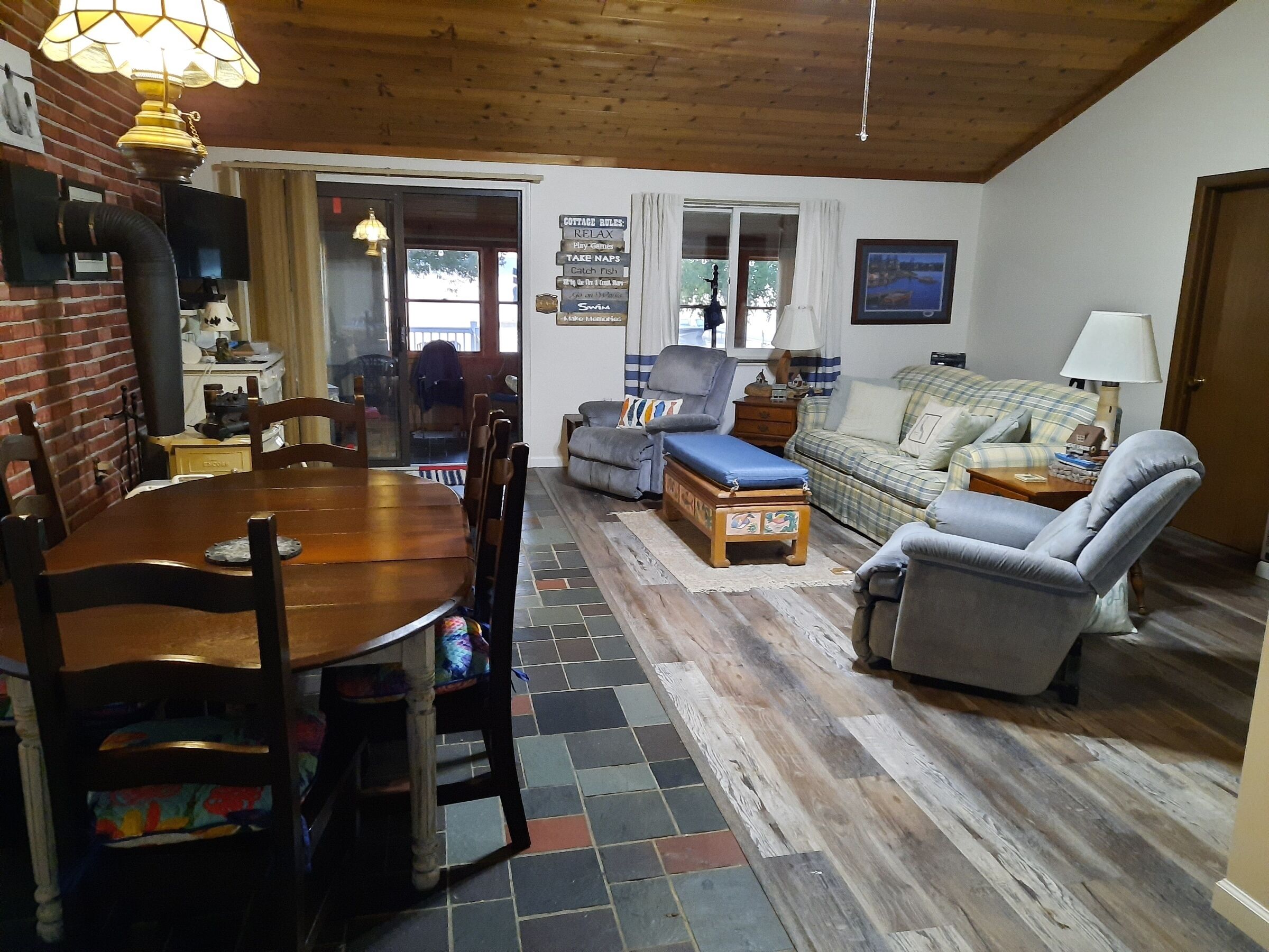 GORGEOUS WATERFRONT COTTAGE - PHILLIPS POINT #1