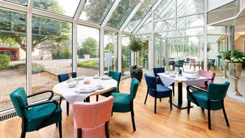 Tägliches inbegriffenes Frühstücksbuffet