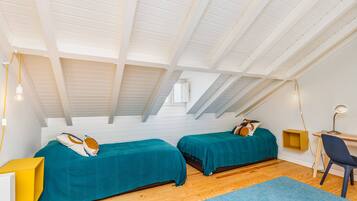 1 habitación, tabla de planchar con plancha, internet y ropa de cama