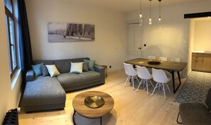 Family Apartment, 3 Bedrooms | Living area - StayatSea Retro Appartments Blankenberge (Blankenberge)