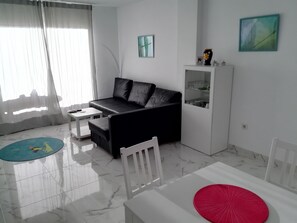 Televisión, videojuegos, reproductor de DVD y videoteca 