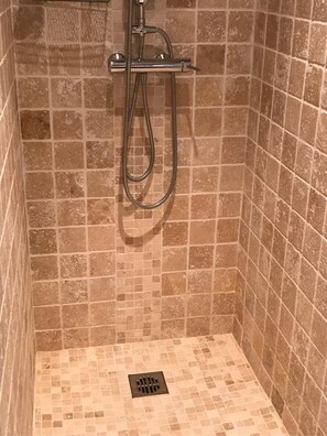 Shower, free toiletries, hair dryer, towels