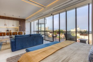 2 bedrooms, premium bedding, iron/ironing board, WiFi