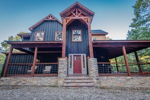 Exterior - Family 3BR Retreat with Private Fishing Dock (Broken Bow)