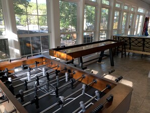 Games room - *Wow, Luxury 5BR, 4BA Edgewater Escape w/ Hot Tub! (Gravois Mills)
