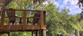 River House - Overlooking the Scenic Withlacoochee River - Sleeps 4.