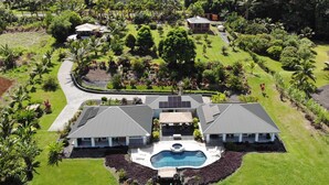 Exterior - Oceanfront paradise with AC and wifi close to Hilo (Papaikou)