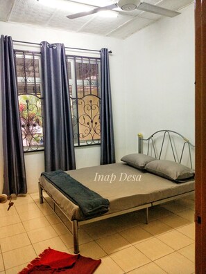 3 bedrooms, iron/ironing board