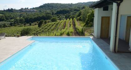 Alleinstehendes Ferienhaus mit W-LAN, privatem Pool, TV, Haustiere erlaubt, bei Arezzo