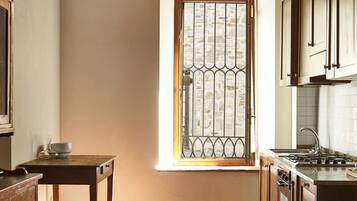 Réfrigérateur, four, plaque de cuisson, lave-vaisselle