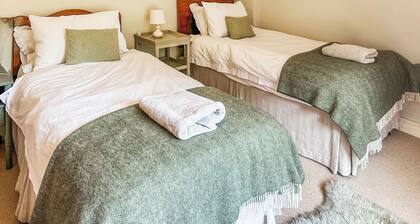 4 bedroom accommodation in Newton St Margarets