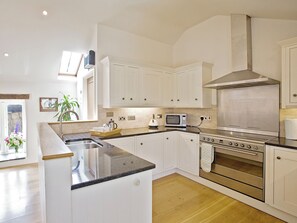 Lavavajillas y periquera 