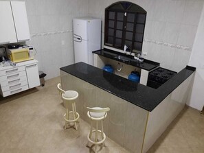 Freezer - HOUSE IN CARAGUATATUBA ON THE BORDER WITH SÃO SEBASTIÃO - SP (Caraguatatuba)