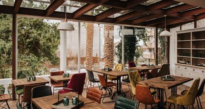 1930 Boutique Hotel