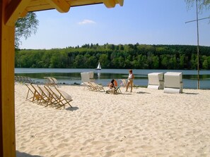 Unclassified image, 4 of 14, button