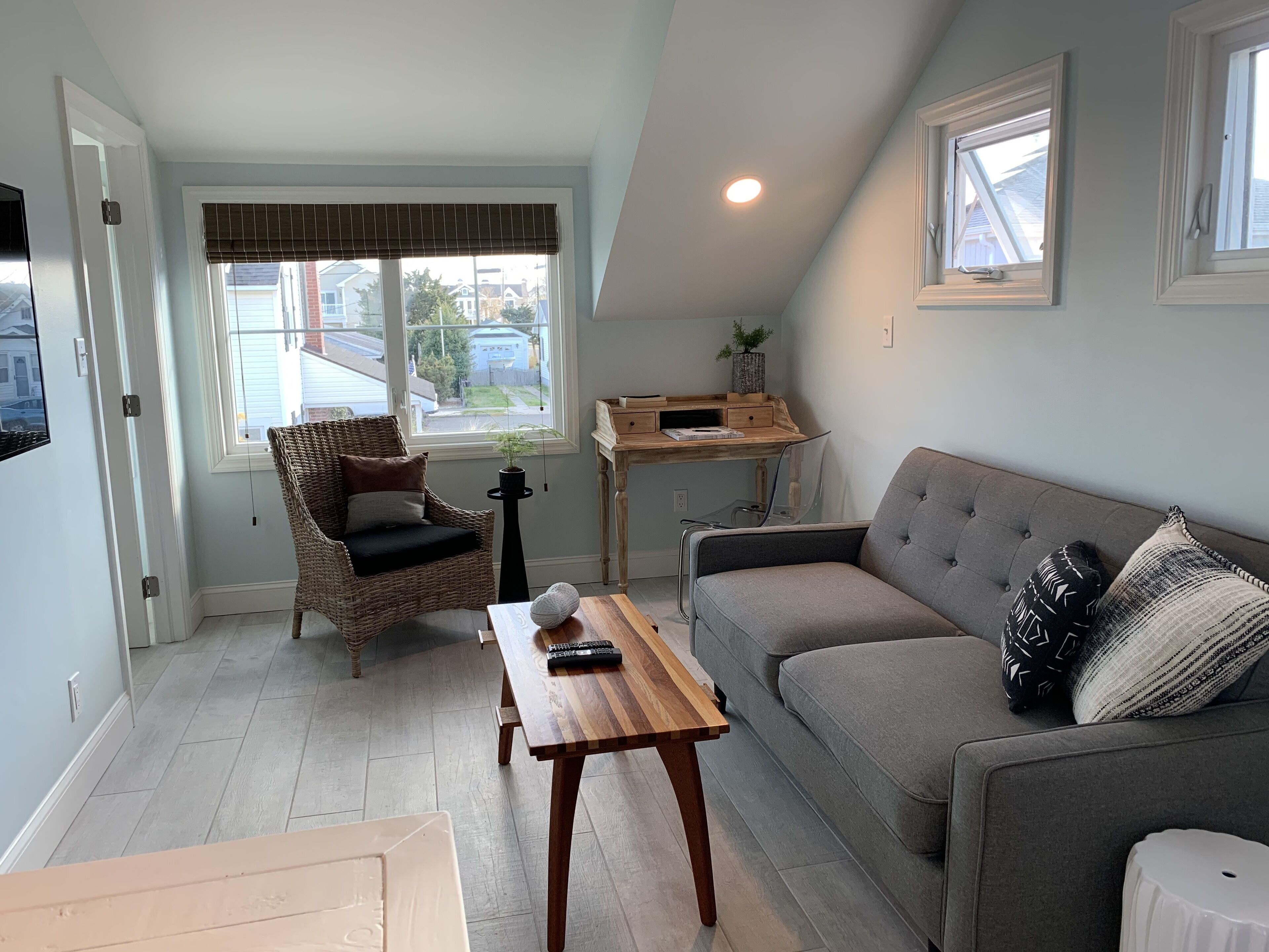 Stone Harbor 1-Bedroom Condo..Steps from 96th St & the Beach!  w/L2 EV Charger