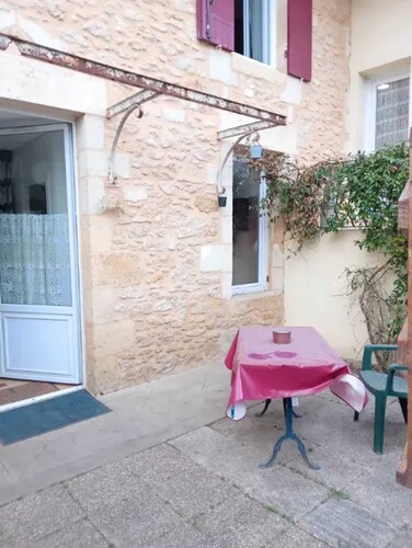 Homerez - Studio room with dining area - 45m2