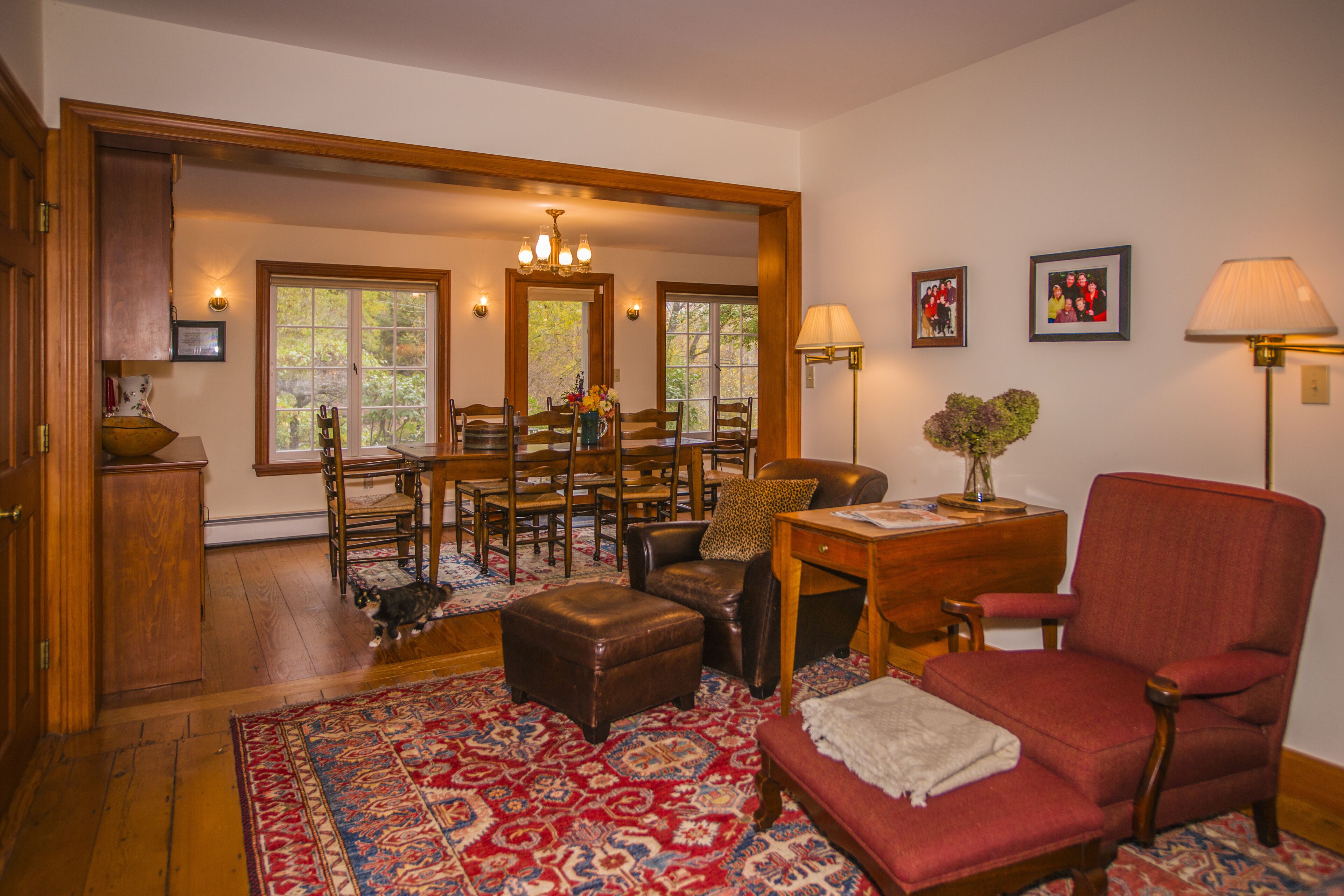 Welcoming, warm, cozy but expansive 1800s Farmhouse with 21st century amenities!