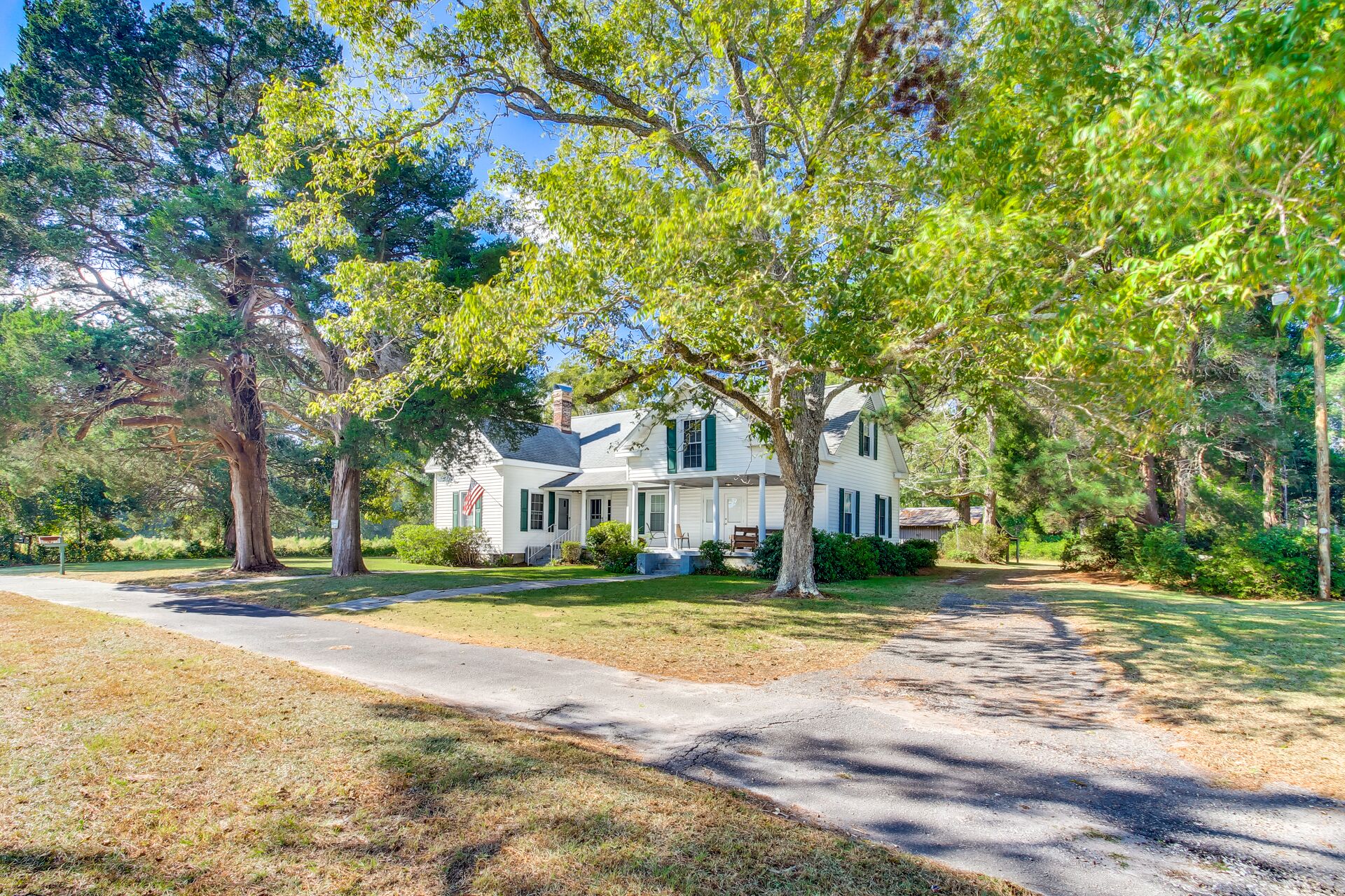 Farmhouse by the beach
