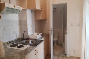 Kühlschrank, Geschirrspüler