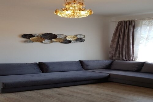 Das Ksenia Apartment ist eine Unterkunft im Zentrum von Karlsbad