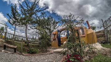 Bungalow | 1 bedroom, premium bedding, free WiFi, bed sheets