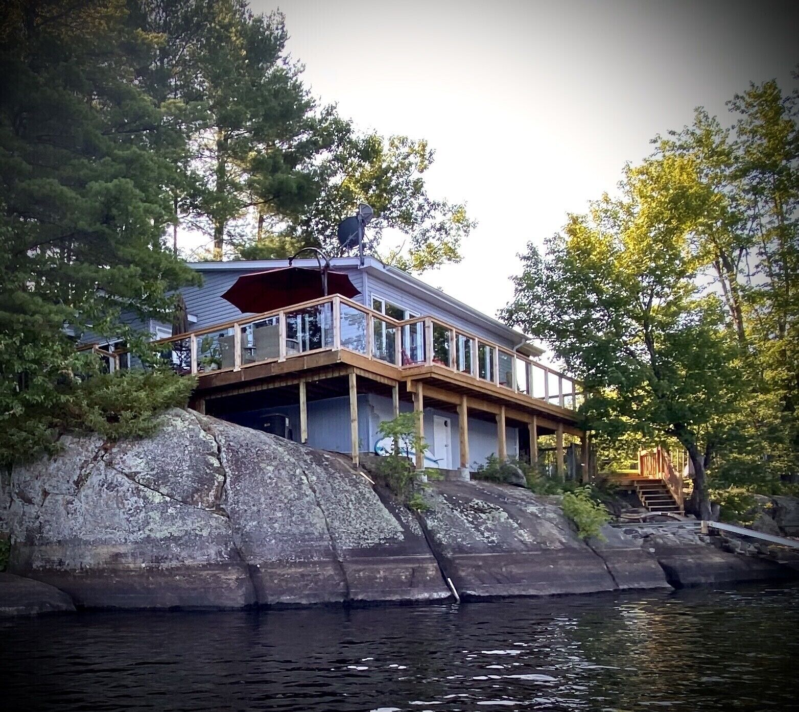 Cozy Four Season Cottage on Brandy Lake