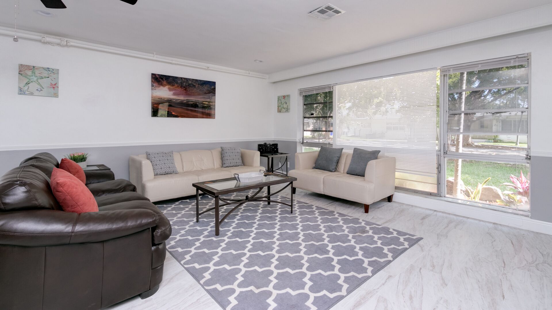 STUNING PRIVATE RESORT..10 BEDROOMS      6 FULL BATHS.. HEATED POOL .HOT TUB..