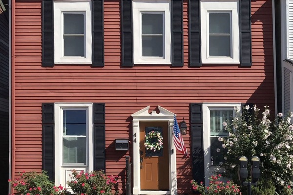 The first floor of this 1870 home welcomes you to the heart of downtown.