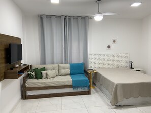 1 Schlafzimmer, Schreibtisch, Bügeleisen/Bügelbrett, kostenloses WLAN