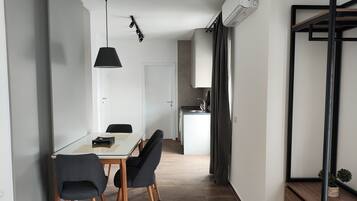 Apartment, City View | Living room | 32-inch flat-screen TV with digital channels, LCD TV