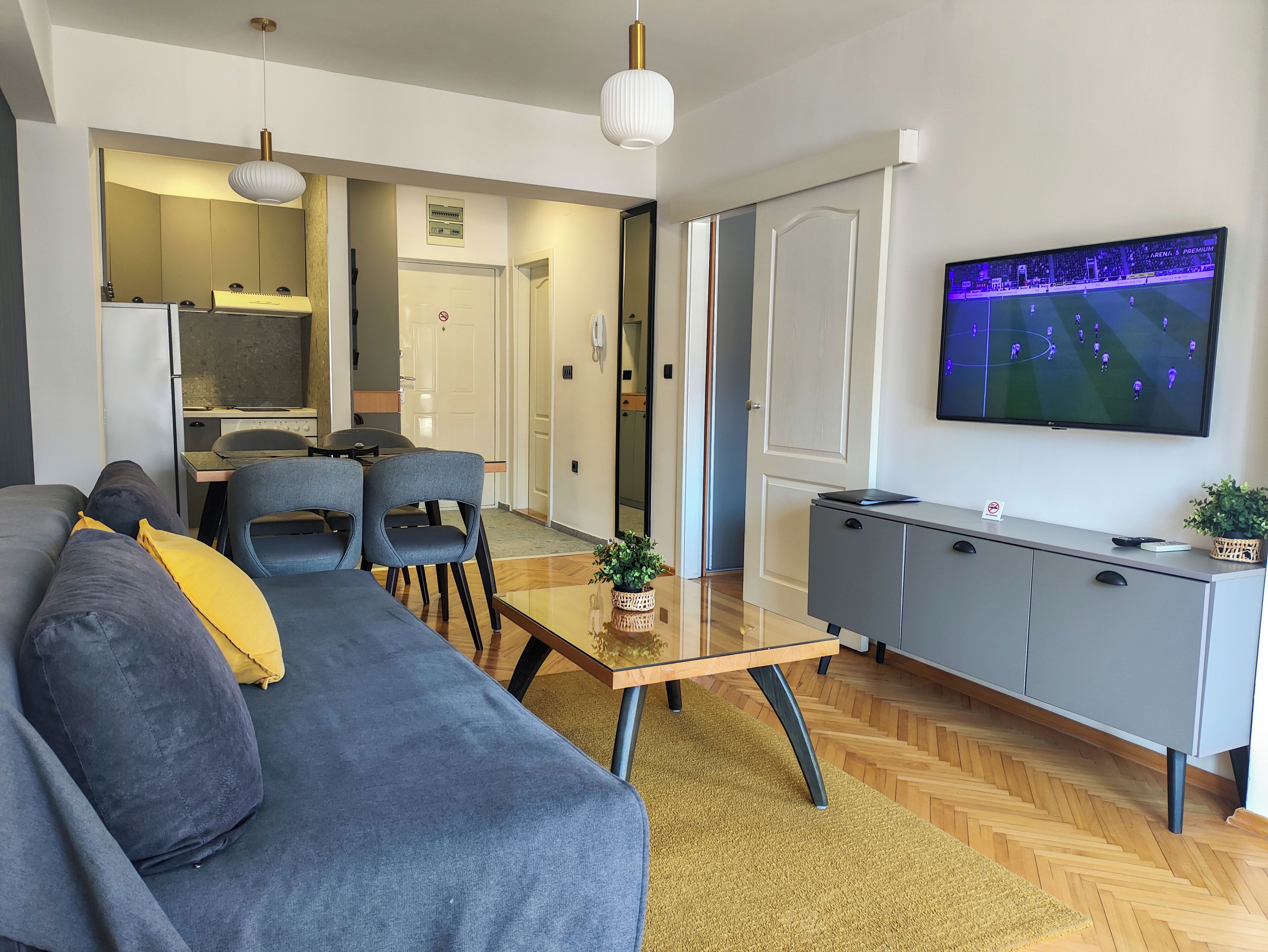 Apartamento, vistas a la montaña | 1 dormitorio, decoración individual, mobiliario individual