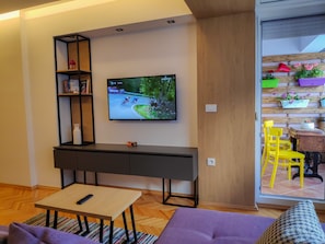 Premium Apartment | Living room