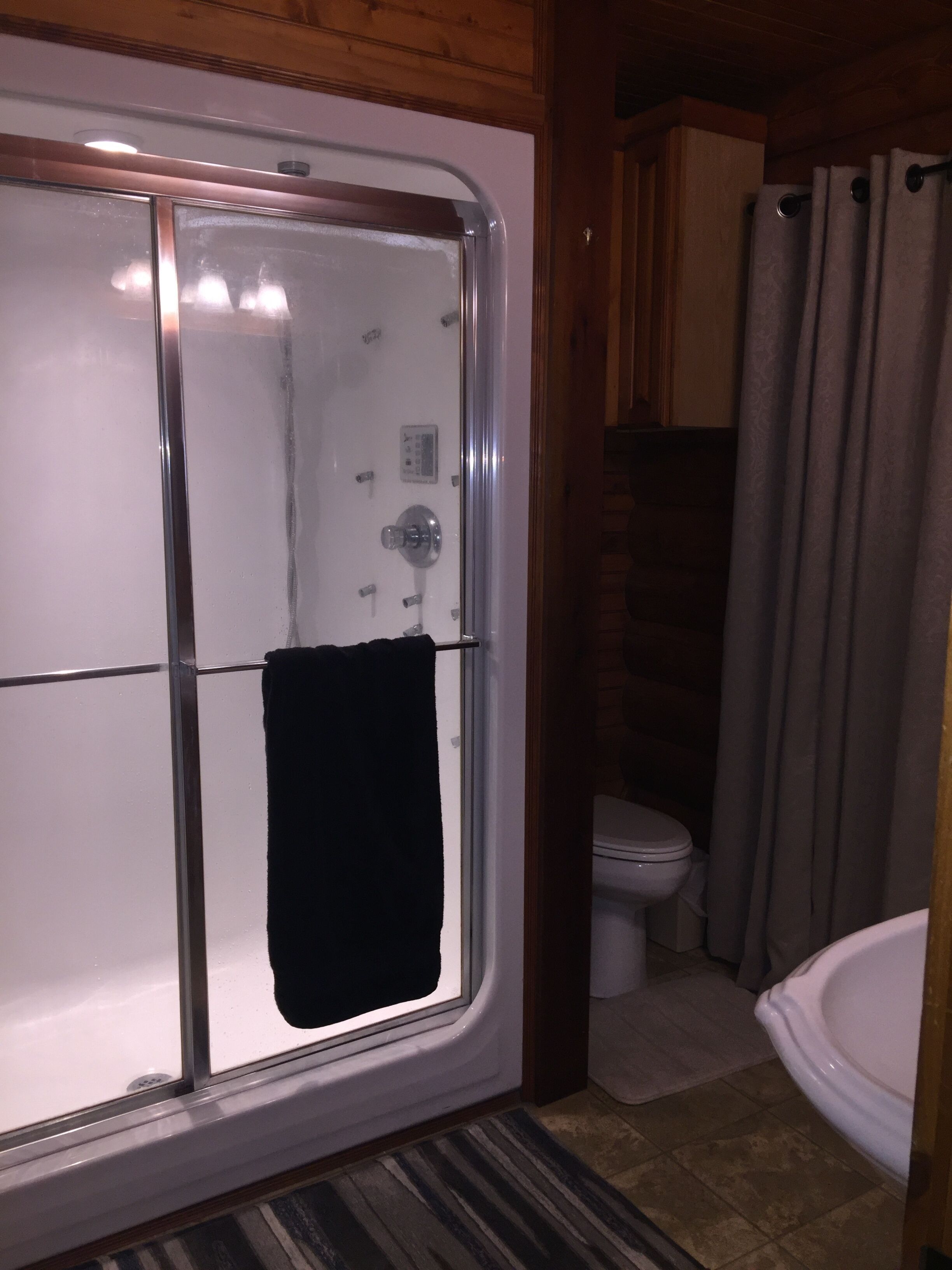 Log Home near Cypress Bend. Boat House, Fire Pit, Upscale 