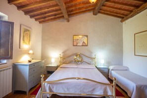 3 Schlafzimmer, Bügeleisen/Bügelbrett, WLAN, Bettwäsche