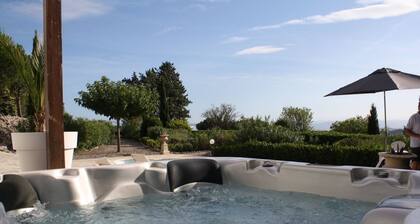 Modern villa in Camplong with private pool