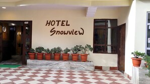 Unclassified image, 5 of 16, button - Hotel Snow View On Cloud Nine (Gyalshing)