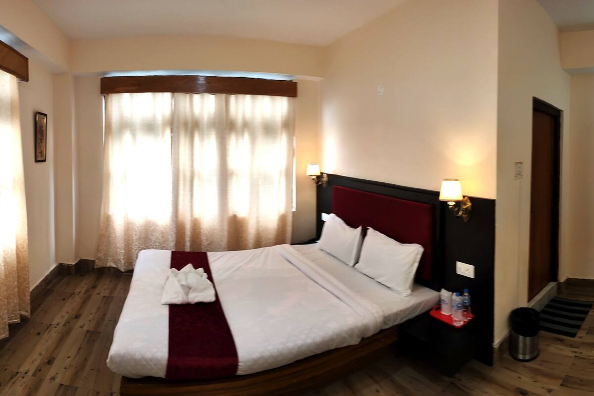 Standard Double Room | Soundproofing, free WiFi