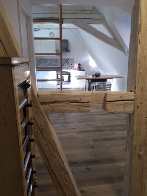 Interior - THE NEW STANDARD PROX BALE WORKSHOP / LOFT (Habsheim)