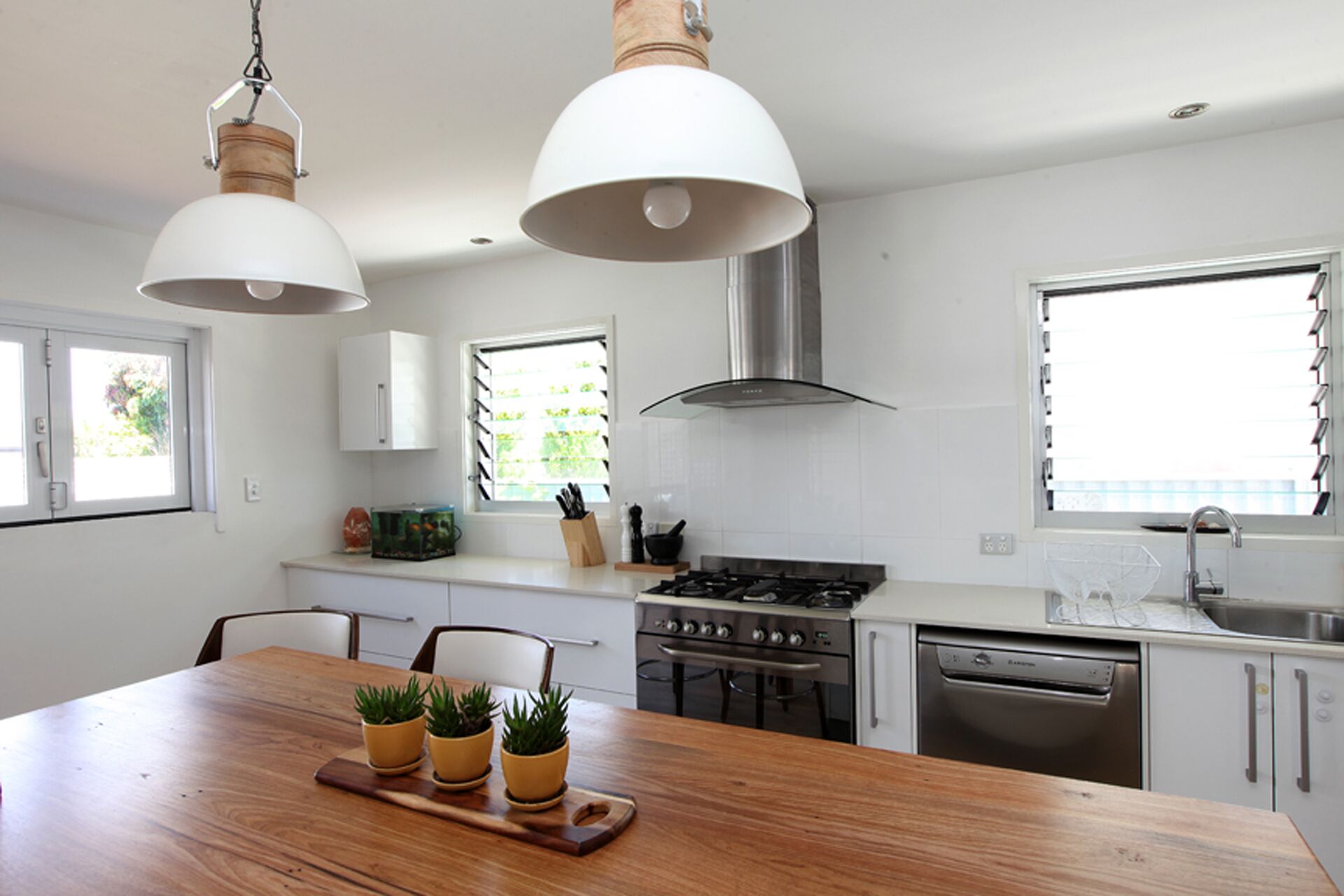 Mermaid Beach House - Walk to beach, Pacific Fair