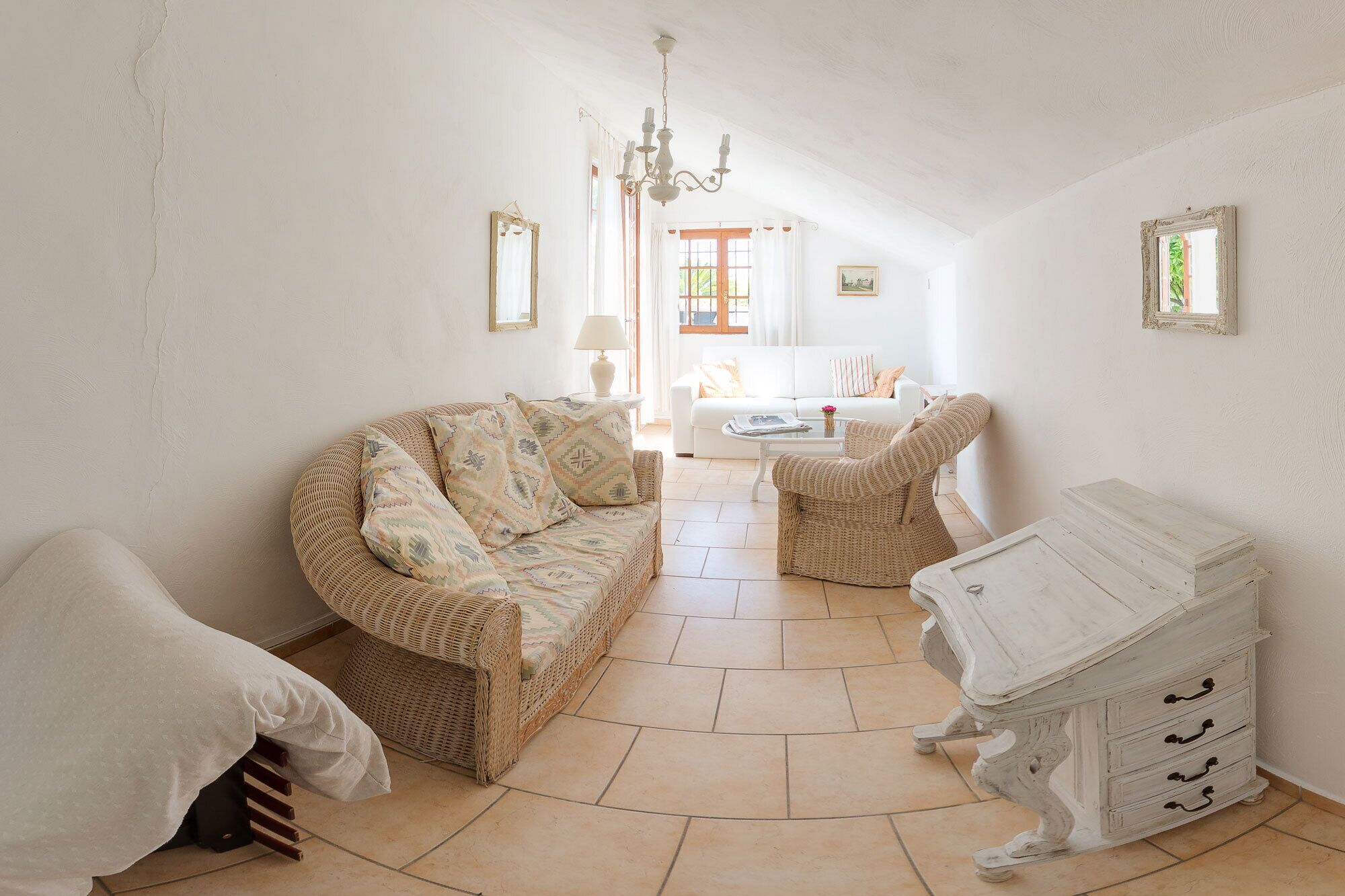Holiday house MIMOSA over the roofs of Nice