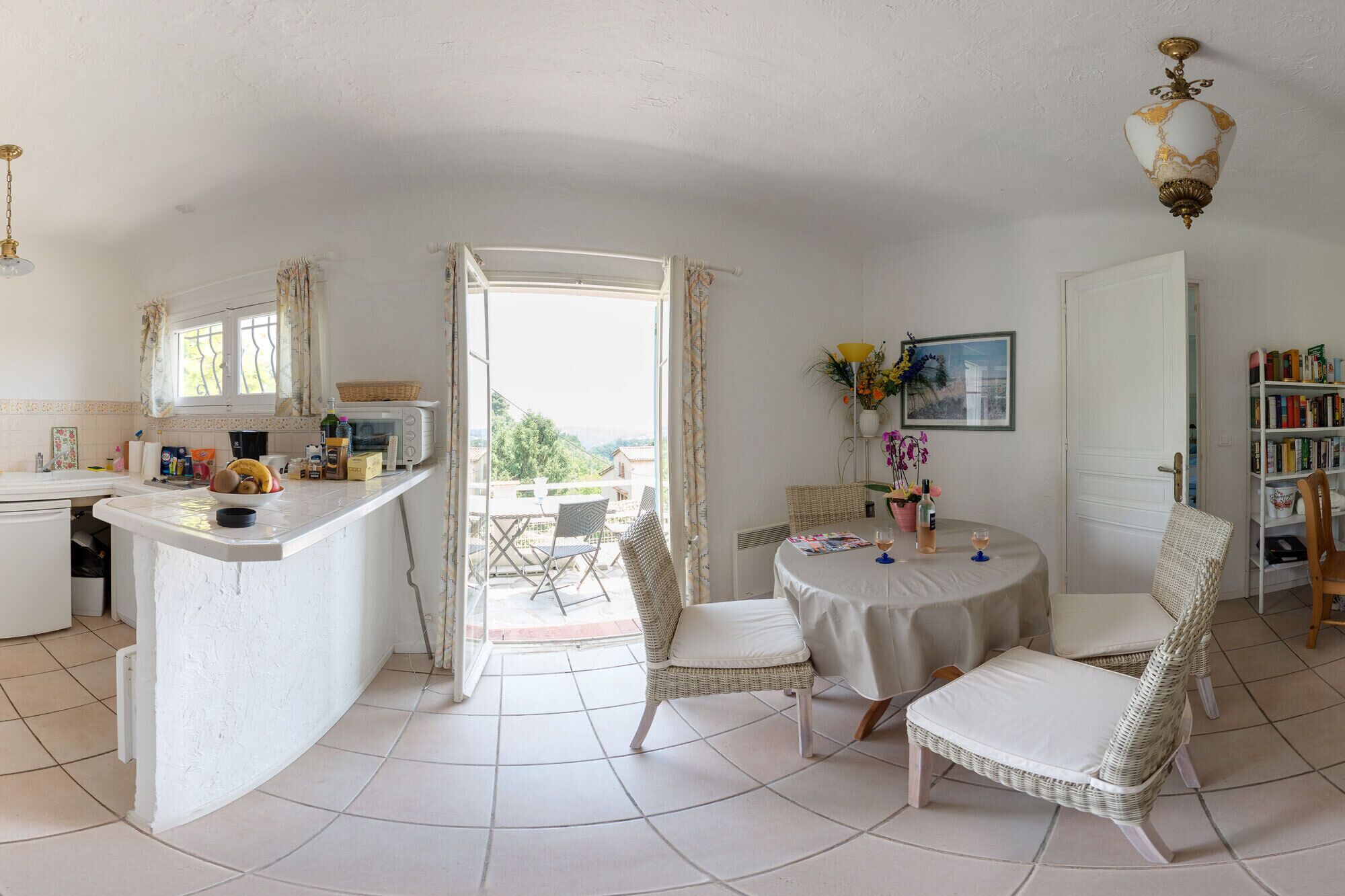 Holiday house MIMOSA over the roofs of Nice