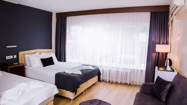 Chambre Quadruple Standard | Vue de la chambre