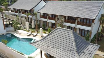 2 outdoor pools, pool umbrellas, sun loungers