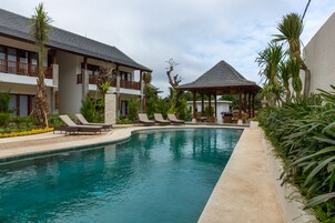 2 outdoor pools, pool umbrellas, sun loungers