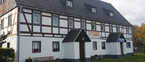 Facciata della struttura