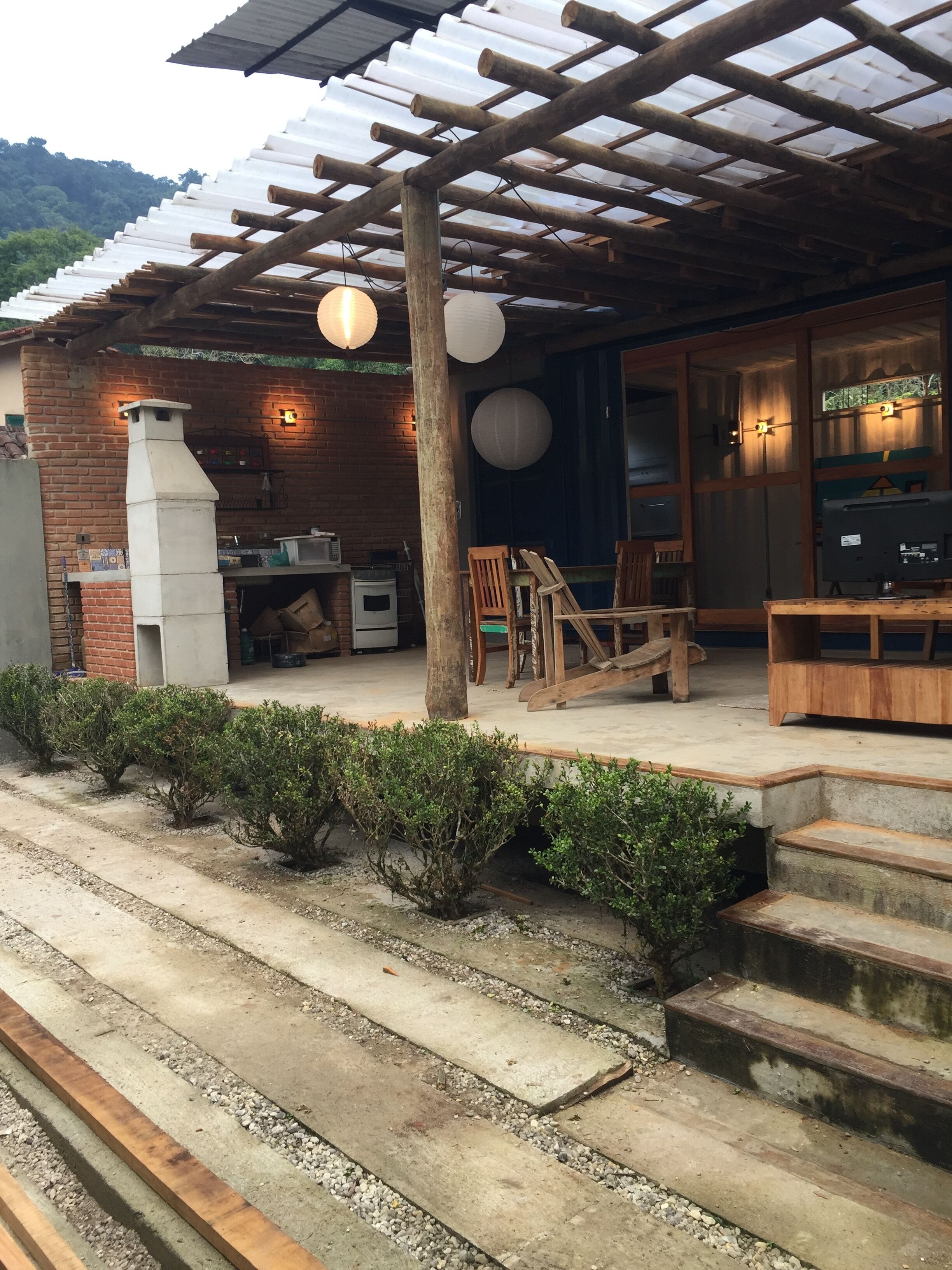 Container house 6 people Cocoa / Camburi hinterland.