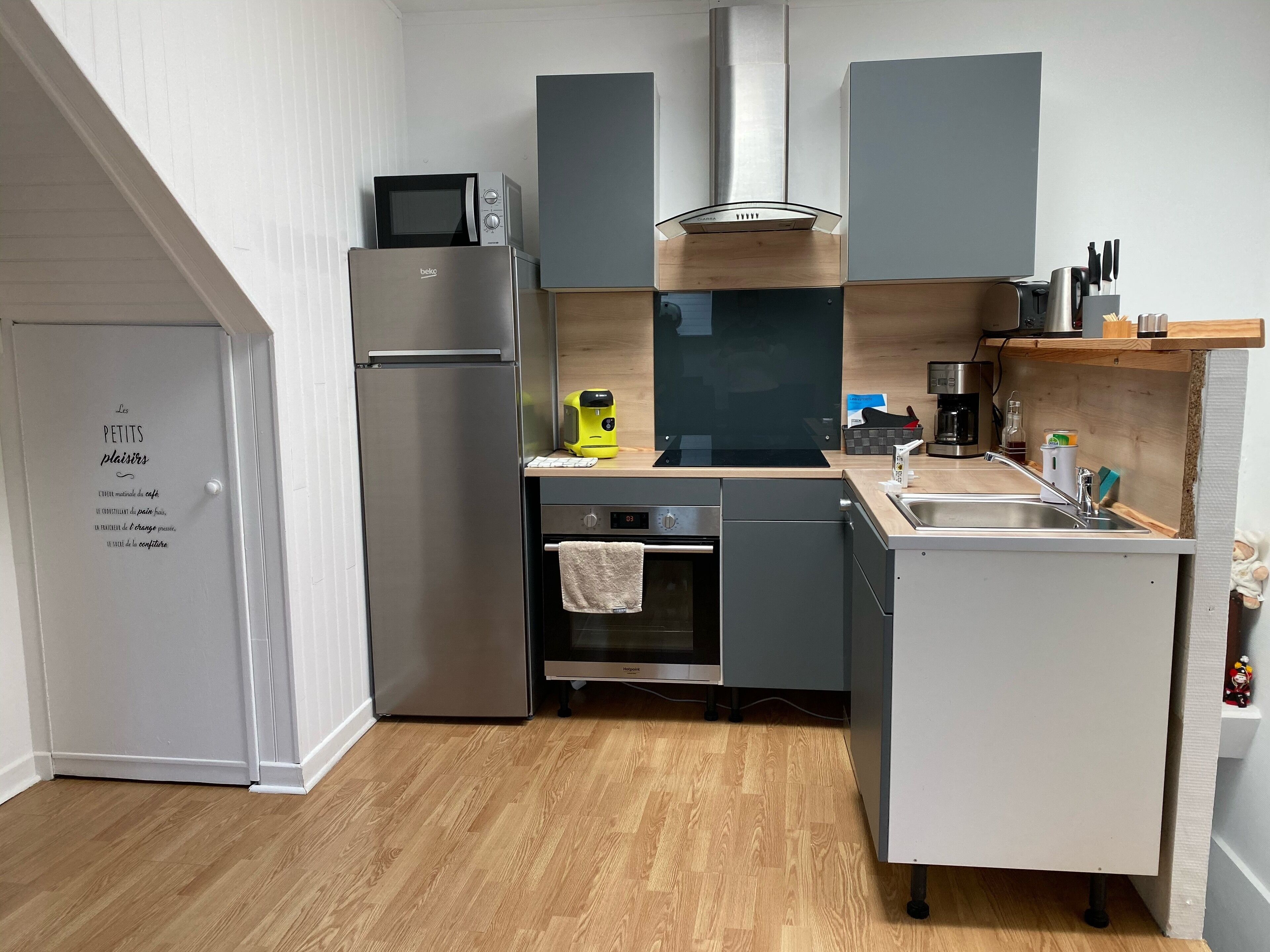 "Le Bidule" apartment in Chouilly in the heart of the white coast